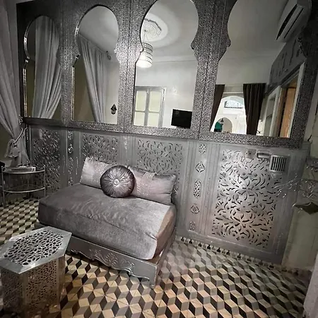 Riad 1001 Couleurs Marrakesh Exterior photo